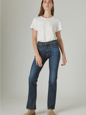 Lucky Brand High Rise Bianca Bootcut Jeans in Dark Blue Wash
